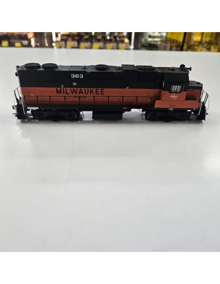 Athearn ATHG71842 - Locomotive EMD GP38-2 Milwaukee Road HO | Basar Valira Trens