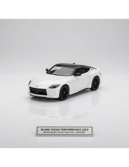 MINI GT MGT00599-L - Nissan Z Performance 2023 white 1/64 | Basar Valira