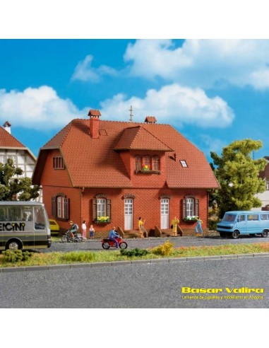 Buy - Vollmer 3659 Family House Model