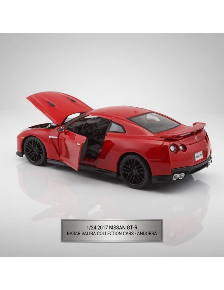 Nissan GT-R 2017 rojo 1/24 Bburago