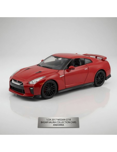Nissan GT-R 2017 rojo 1/24 Bburago