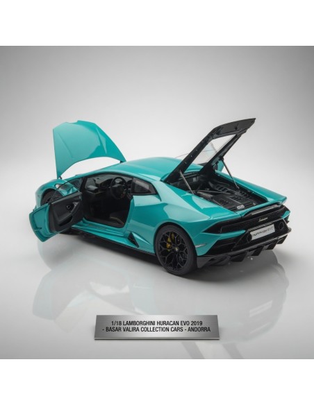 Lamborghini Huracán EVO azul claro 2019 1/18 AUTOart