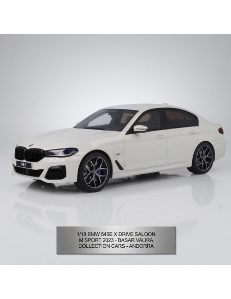 BMW 545e M Sport Saloon xDrive 2023 1/18 GT Spirit