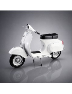 Vespa Primavera 125 blanca 1968 1/9 Italeri 2