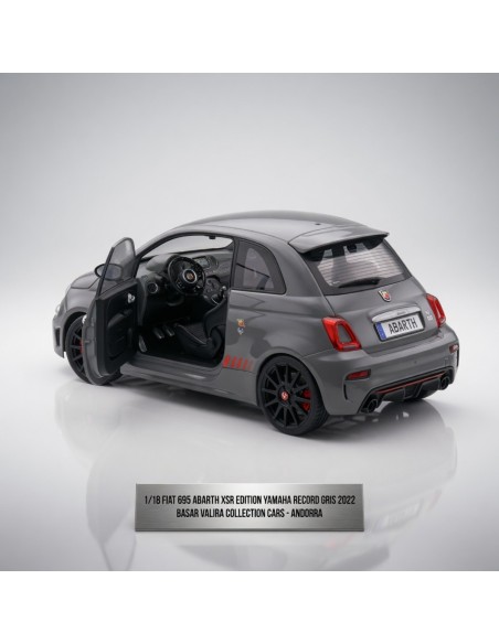Fiat 695 Abarth XSR Edition Yamaha gris 1/18 Solido