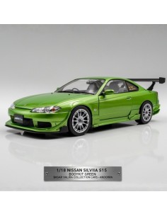 Nissan Silvia S15 Spec-R Aero vert 1999 1/18 Solido