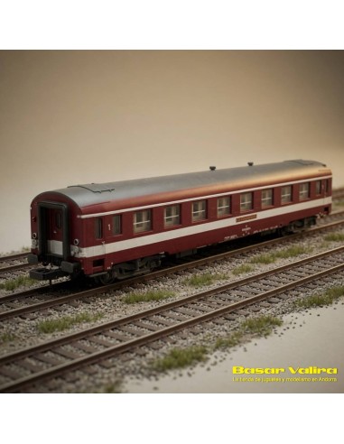 REE Modèles NW-157 - Coche UIC A9 Le Capitole SNCF Escala N | Basar Valira Trens
