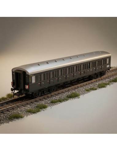 Trix 23320 - DB C4i 3rd Class Passenger Coach Era III HO | Basar Valira Trens