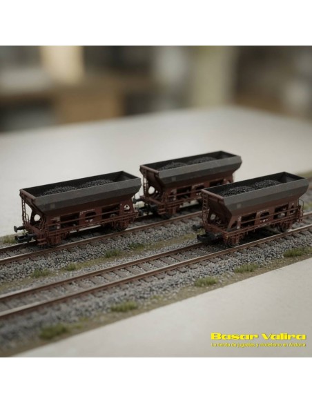 Minitrix 15466 - Set 3 DB Coal Wagons Era IV N
